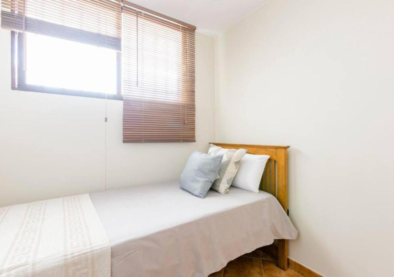 Cosy Apartment In Los Cristianos 5Min To The Ocean Exterior photo